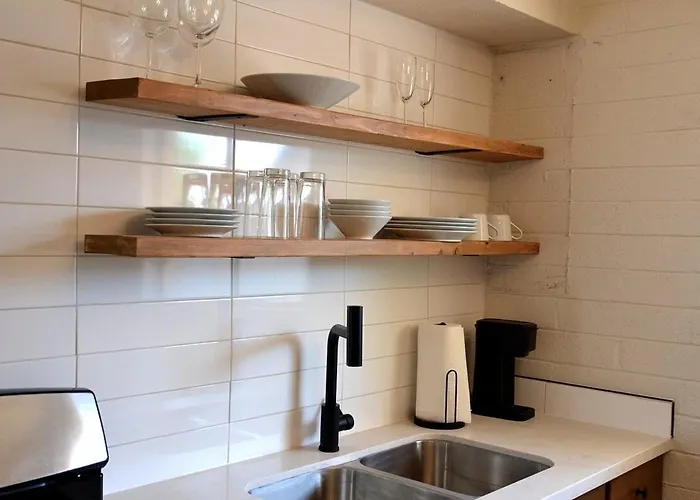 #7 Midtown Modern Hideaway Cool 1br Fast Wifi