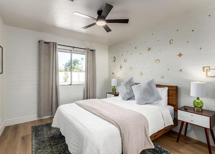 Apartment #7 Midtown Modern Hideaway Cool 1br Fast Wifi *